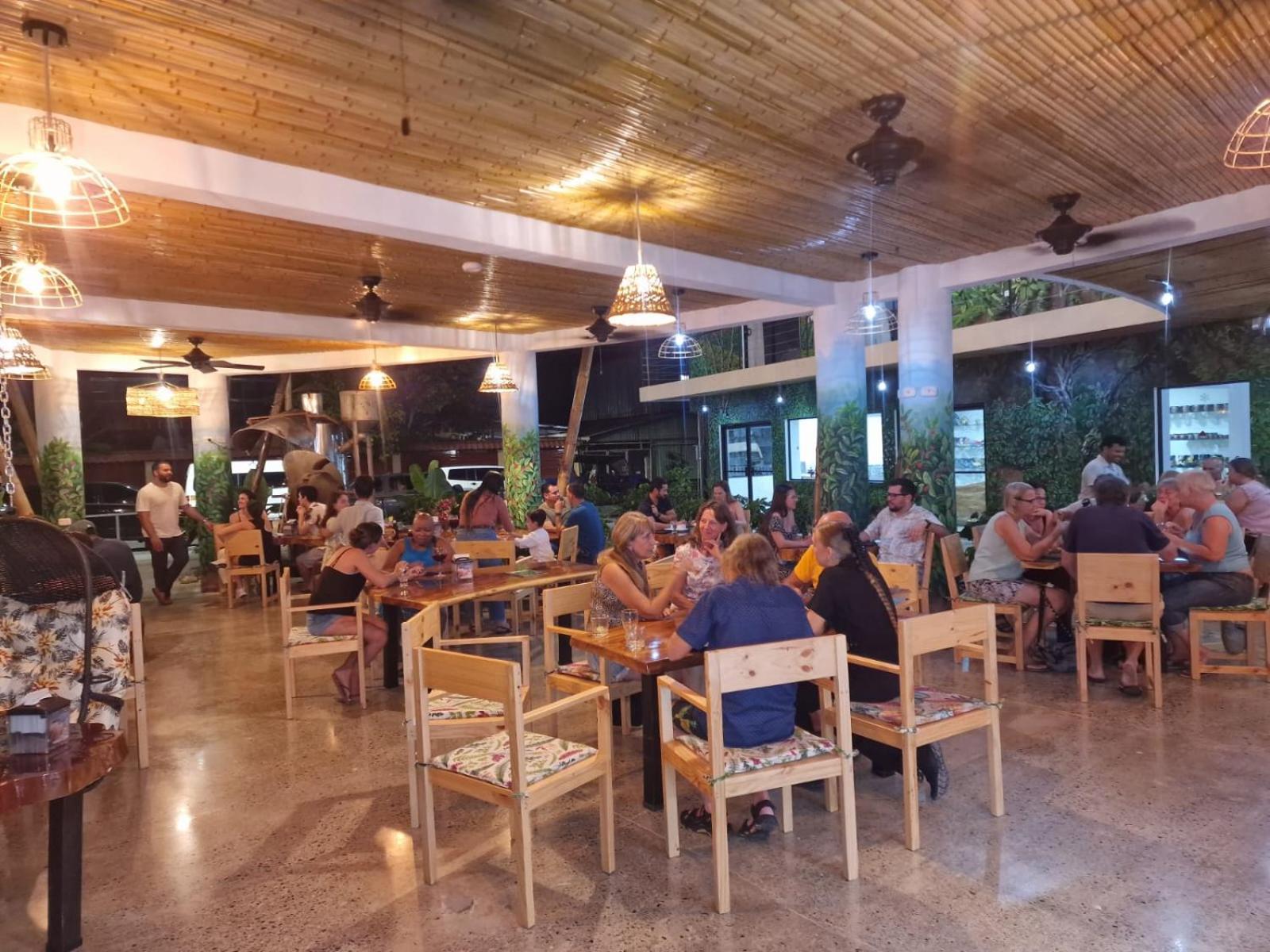 Bonding Coffee Roaster Cafe & Hotel Кепос Екстер'єр фото